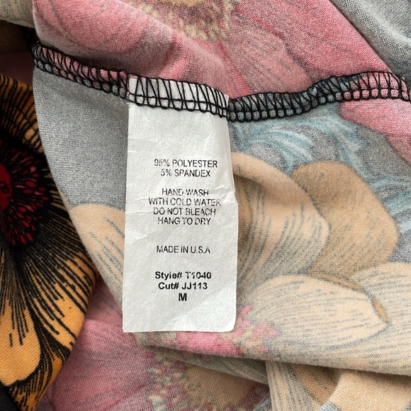 Floral Black Red and Yellow Blouse with Oversized Black Bell Sleeves. - Picture 5 of 5